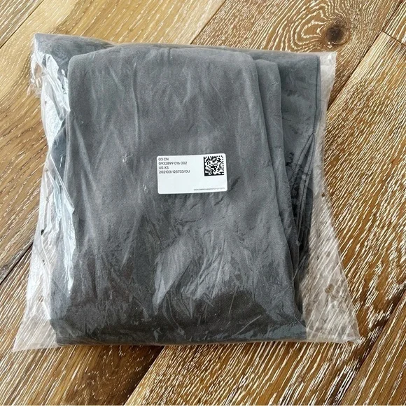 H&M Cuffed Lounge Sweatpants Joggers sz. Small NWT - Picture 5 of 5